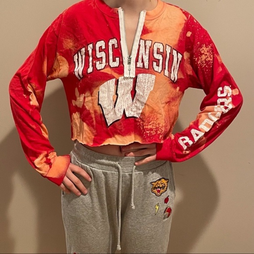 Wisconsin Badgers deconstructed sweatshirt